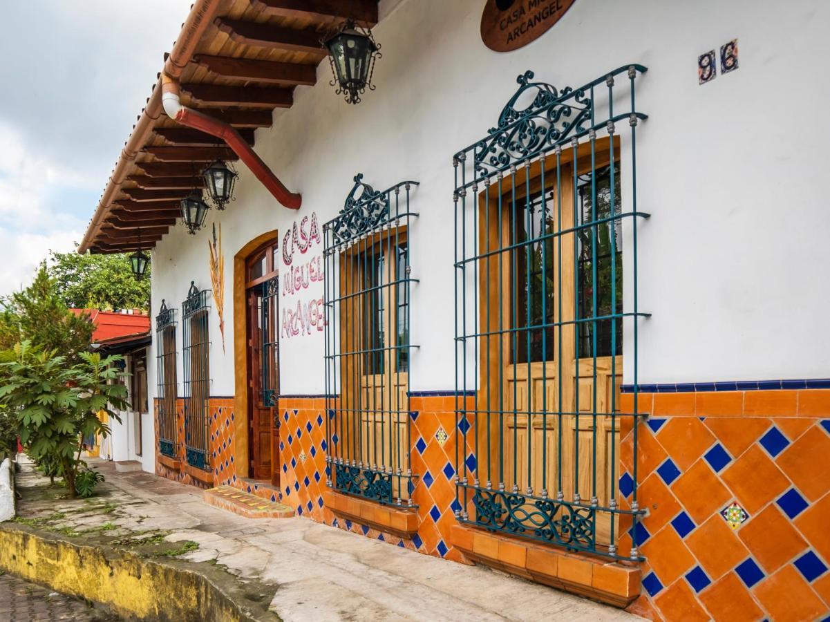 Casa Miguel Arcangel Коатепек Экстерьер фото