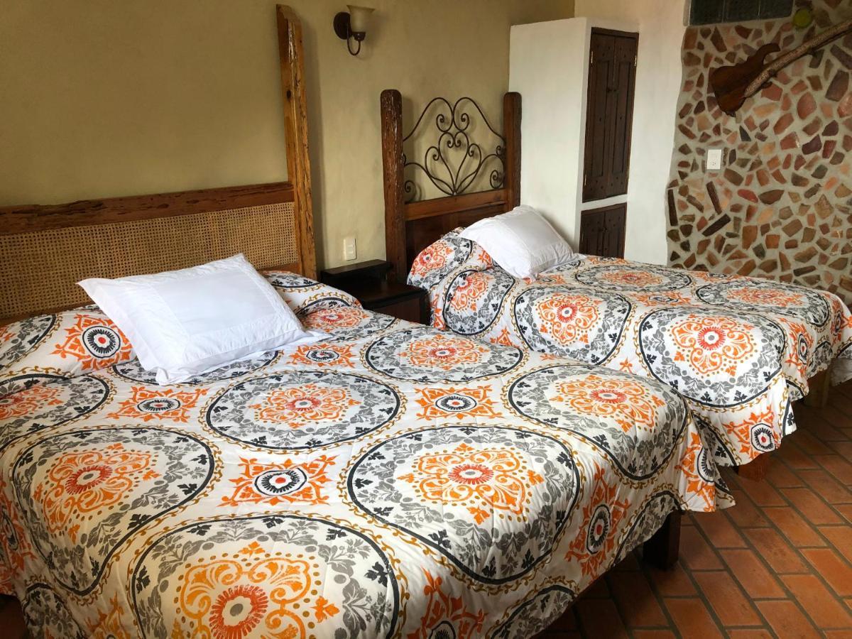 Casa Miguel Arcangel Коатепек Экстерьер фото