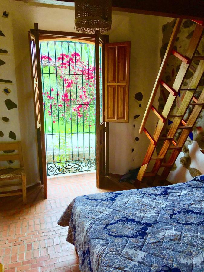Casa Miguel Arcangel Коатепек Экстерьер фото