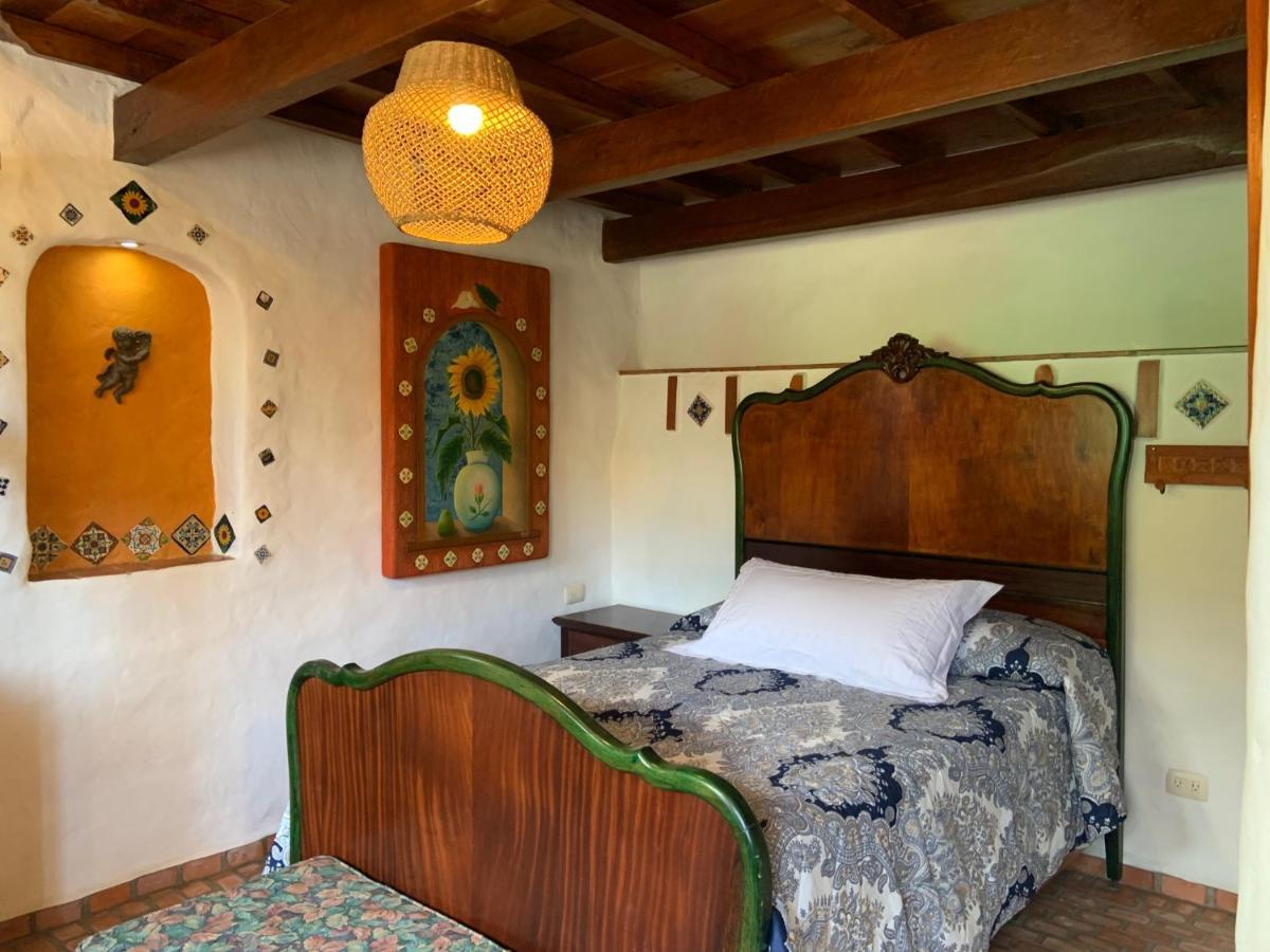 Casa Miguel Arcangel Коатепек Экстерьер фото